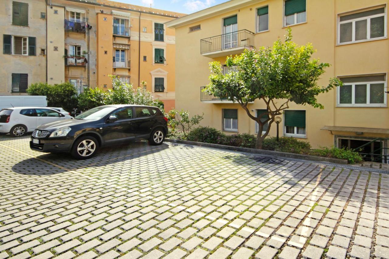 Lo Scoglio Apartment *